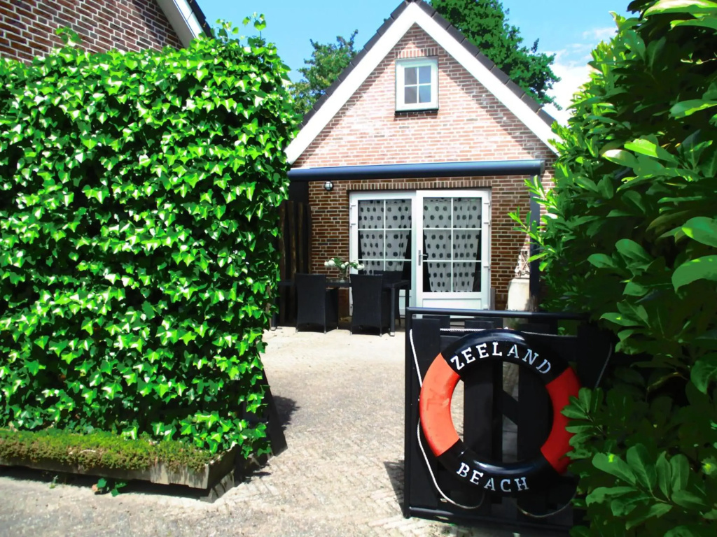 Vakantiehuisje gelegen op een kattensprong van Veerse Meer en Noordzee!