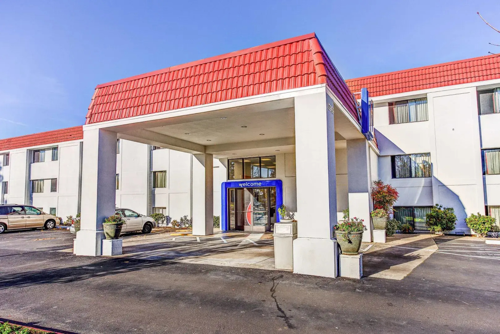 Motel 6 Portland, OR - Tigard West