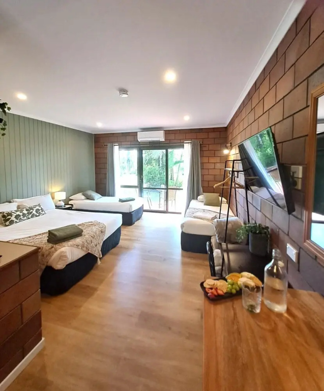 Deluxe Family room