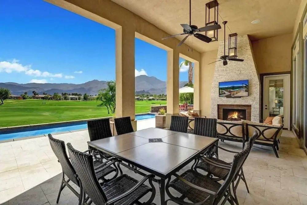 Legends by Avantstay Stunning Golf Villa Featuring Spa, Pool & Fire-pit