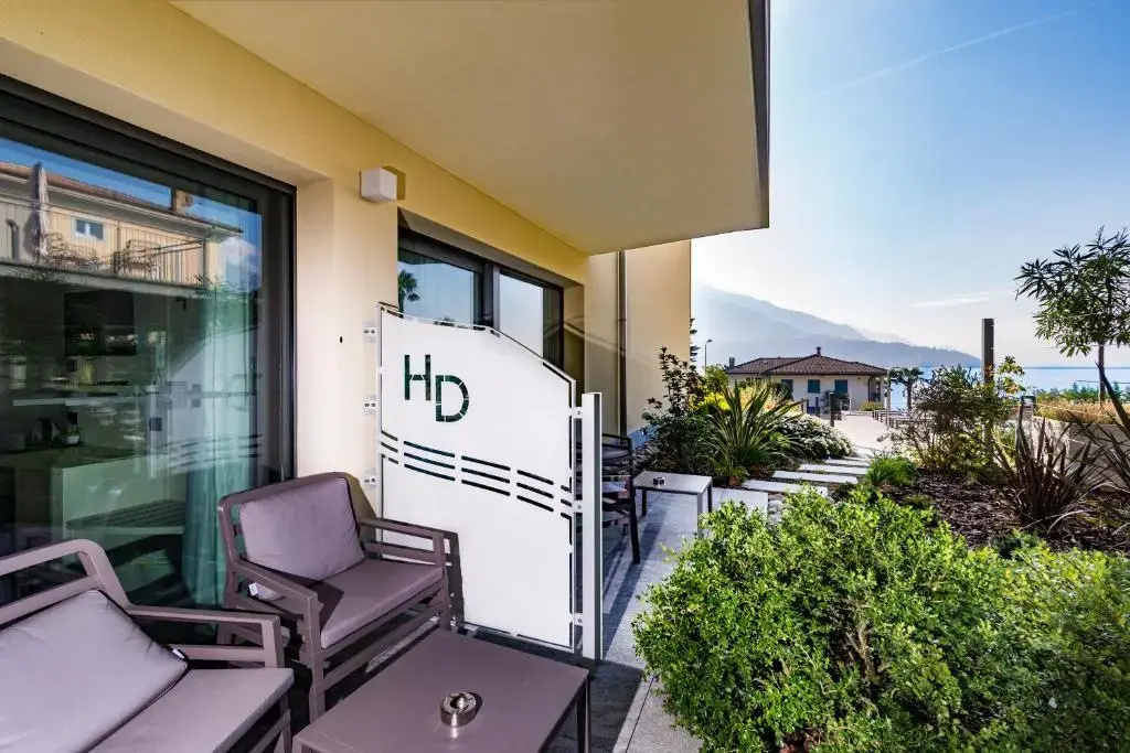 Standard Triple room with garden view