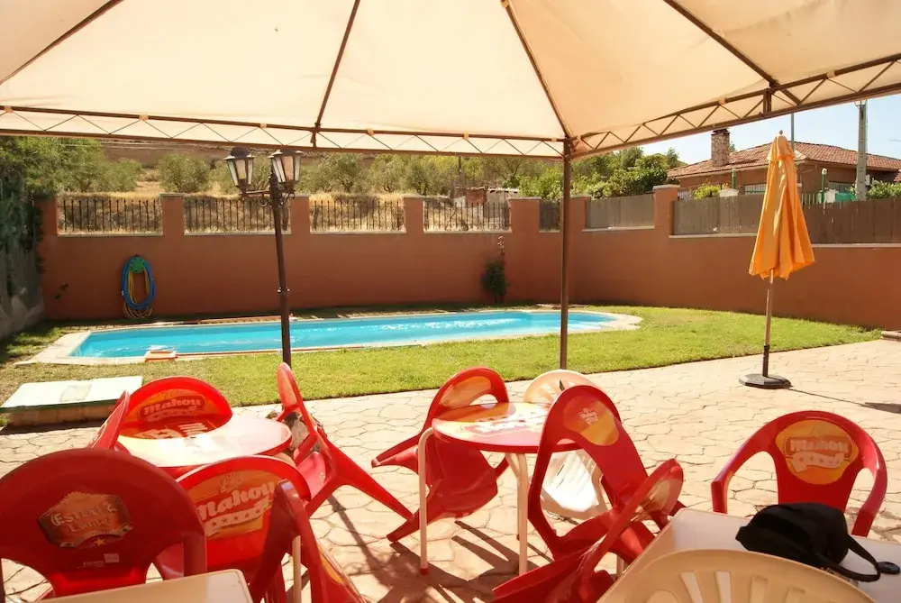 Villa With 6 Bedrooms in Cerezo de Mohernando, With Private Pool, Furnished Terrace and Wifi