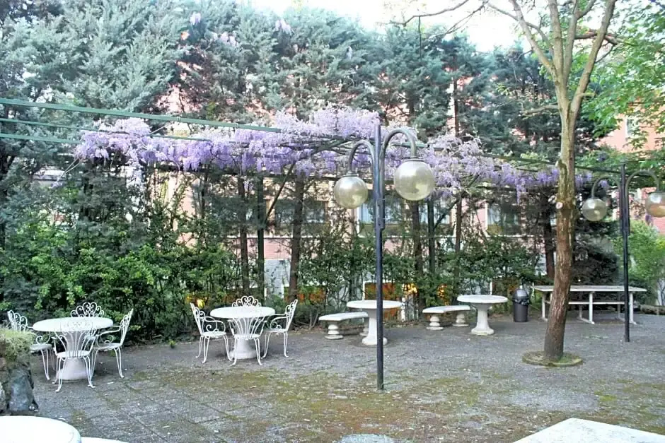 Hotel photo 11