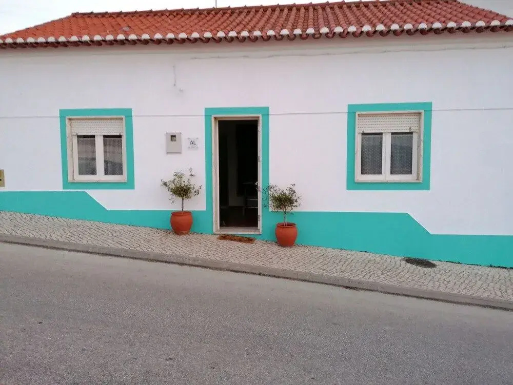 Carlos's Beach Hostel