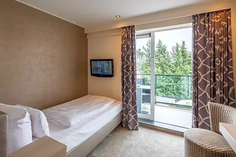 Standard room with balcony