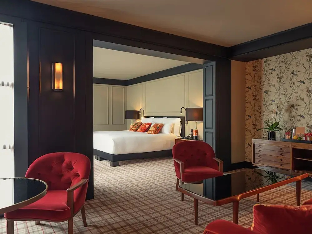 Suite with balcony