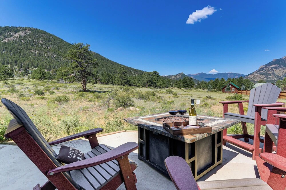 Estes Park Mountain-view Retreat: 3 Miles to Rmnp!