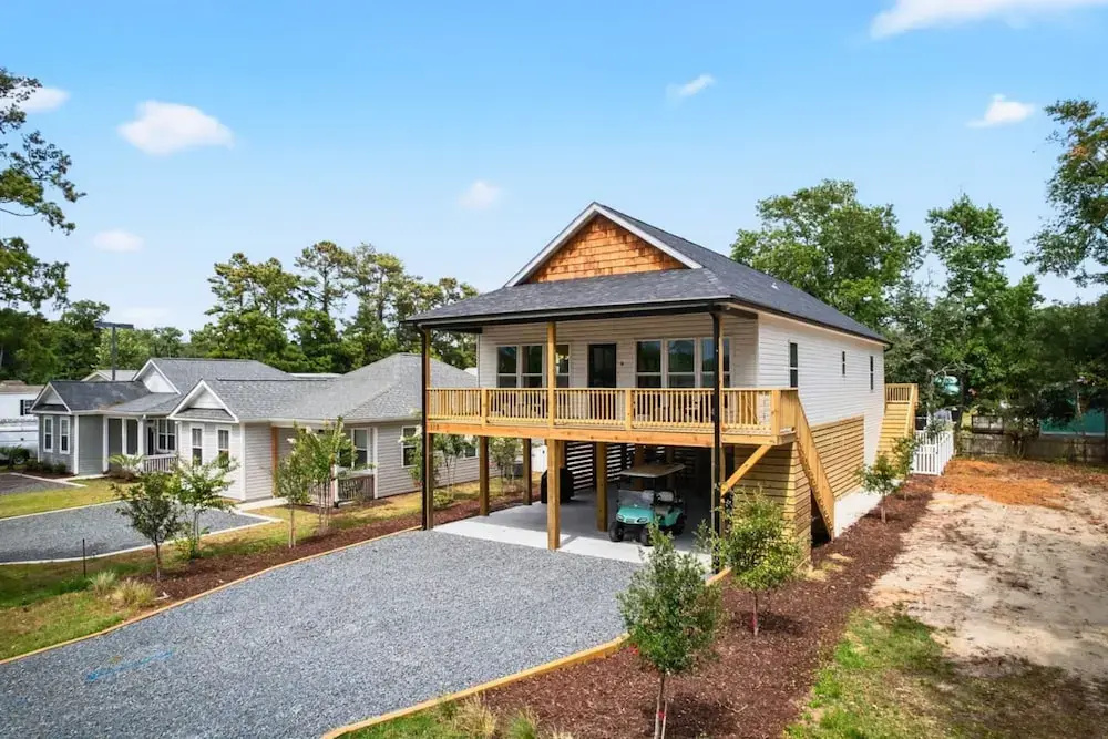 New Listing Luxury House 5 Min Walk to Beach