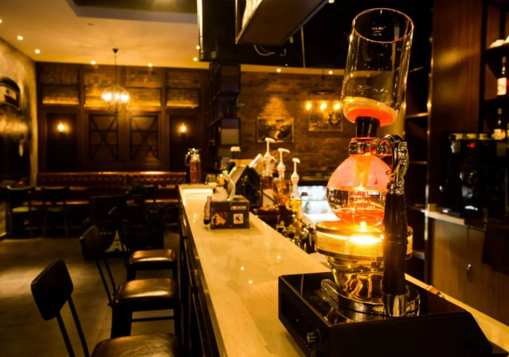Food & Beverage