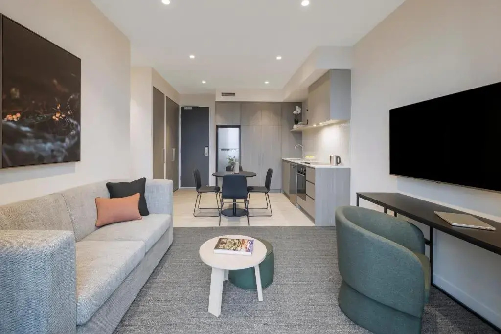 2 Bedrooms Apartment
