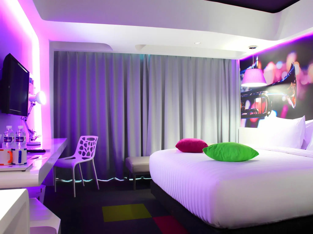 Berry Glee Thematic Hotel - Chambres