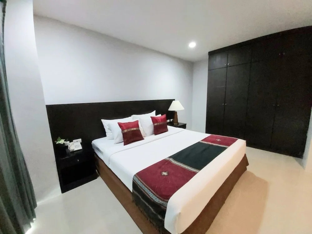 1 Bedroom Suite with balcony