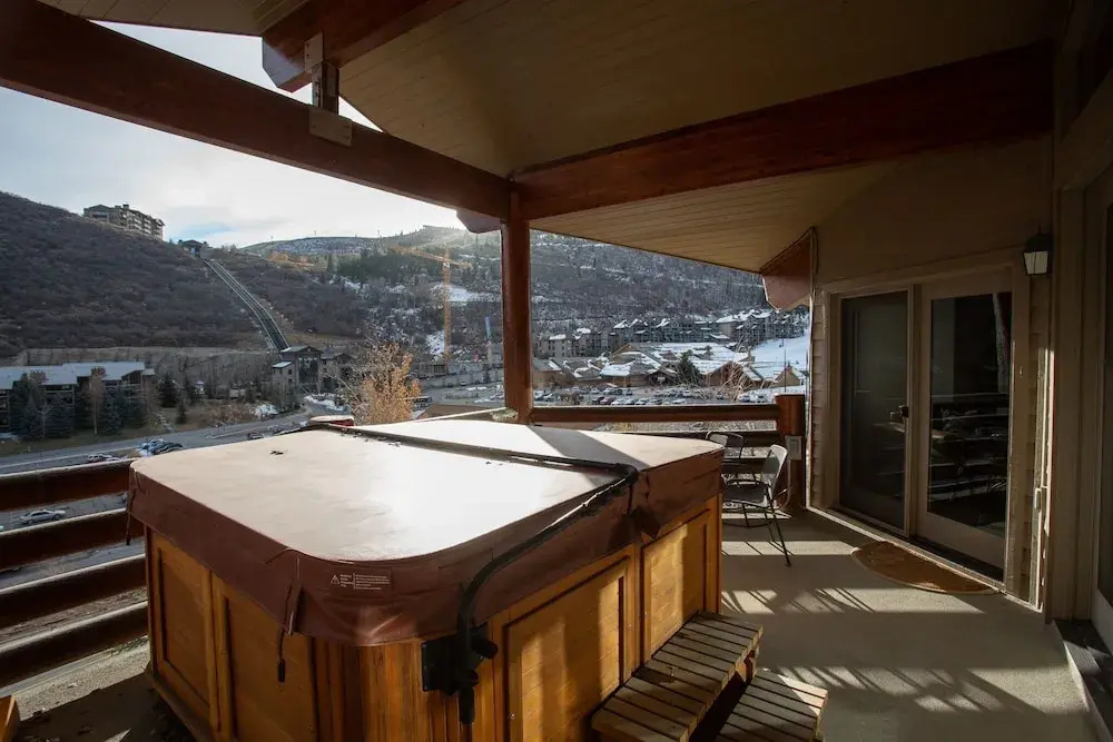 Trail's End Lodge at Deer Valley Resort - Three Bedroom Residence with Den and Spa #302 3 Condo