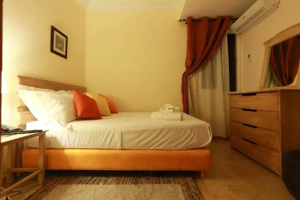 Double Apartment (full double bed)