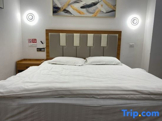 Madrigal hotel 36