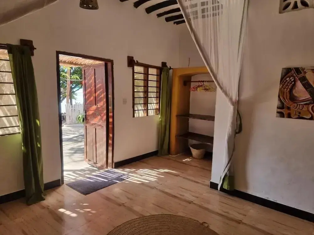 Classic room with balcony and with garden view