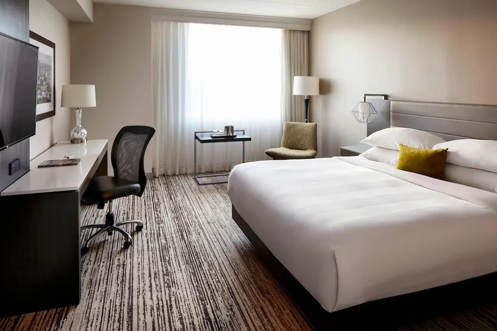 Standard Double Club room (full double bed)