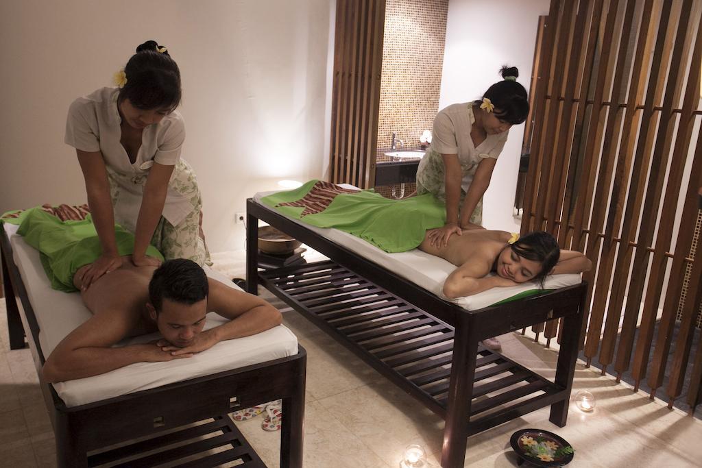 Grand Whiz Hotel Nusa Dua Bali