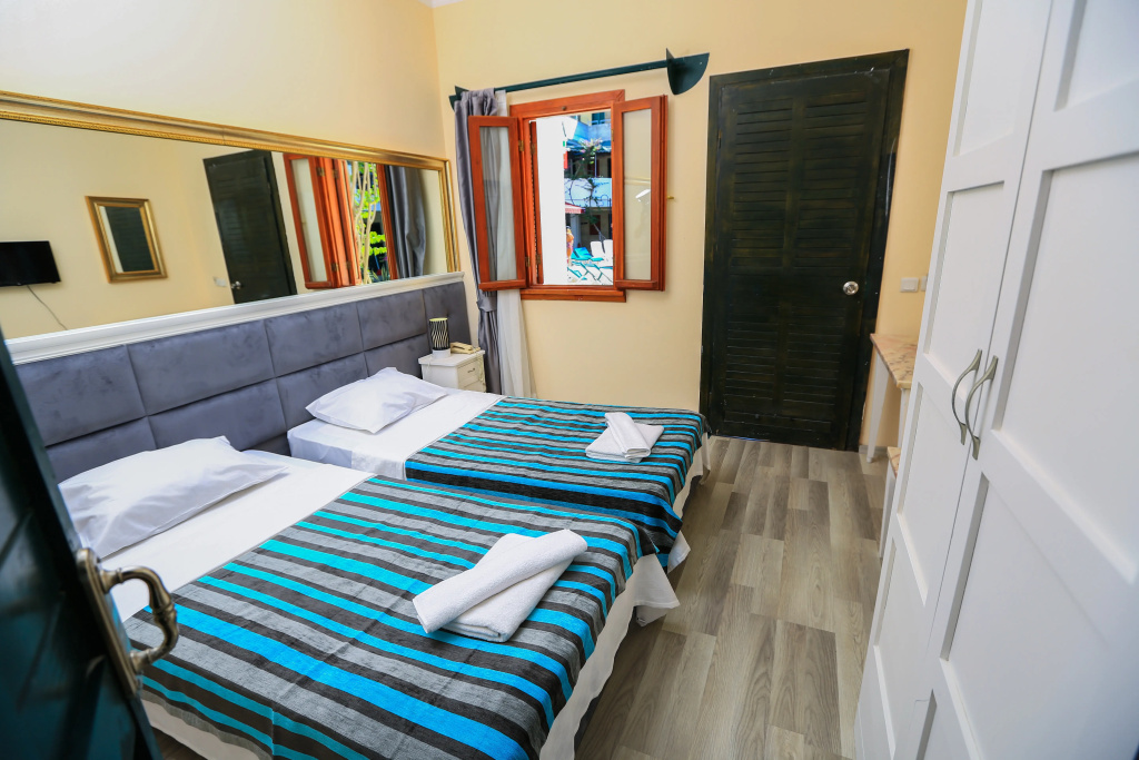 Hotel Bleu Nuit Bodrum — фото