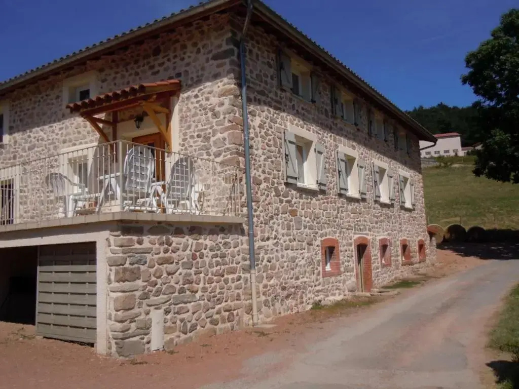 Gîte Chirassimont, 7 pièces, 14 personnes - FR-1-496-65