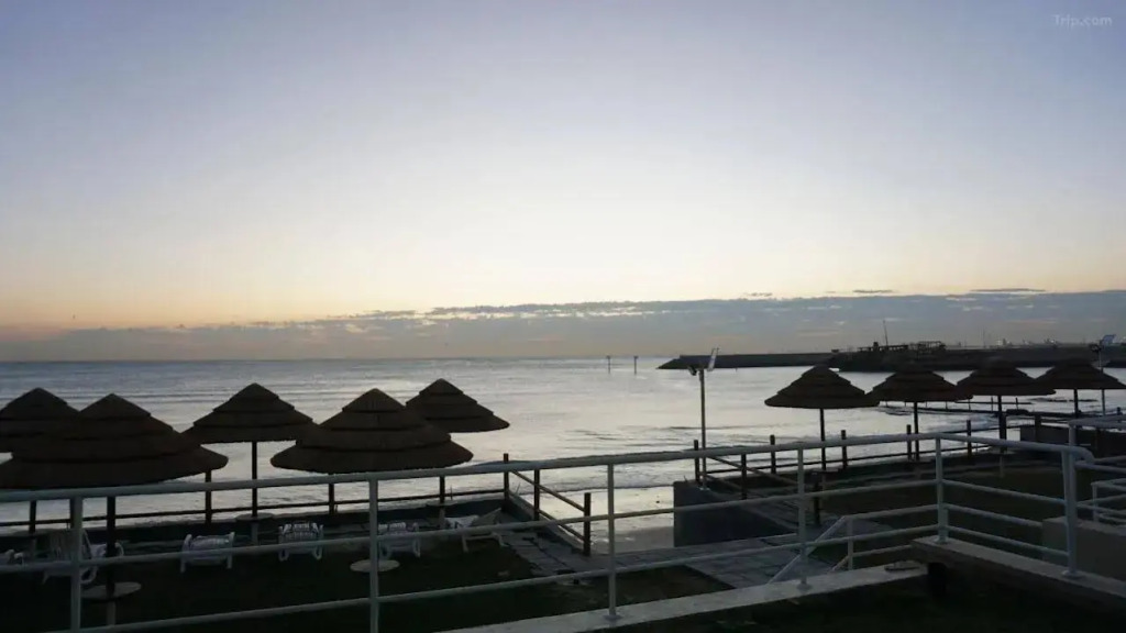 Al Kout Beach Hotel - фото 28