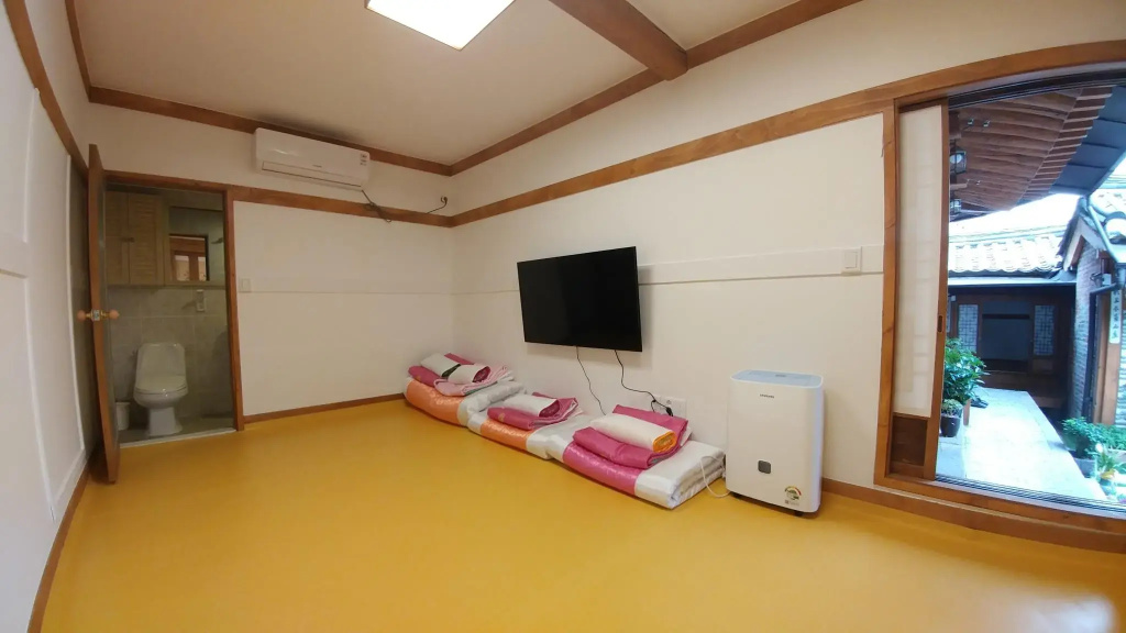 Standard Family room