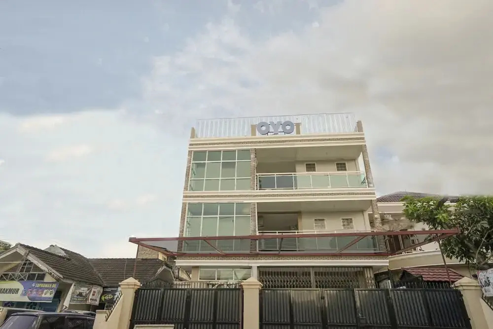 OYO 948 Vivi Residence Syariah Ii