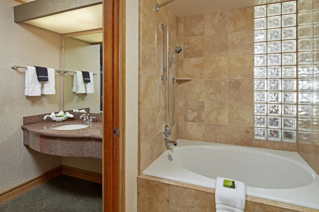 Cavalier Oceanfront Resort - Général
