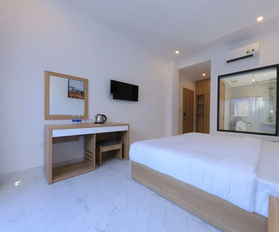 Golden Bay Hotel — фото 6