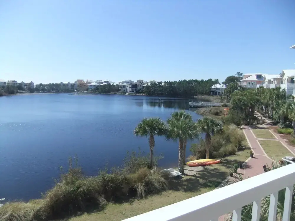Beach & Waterfront