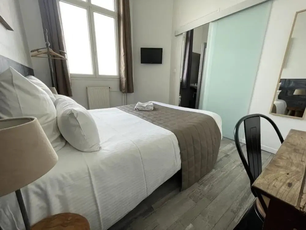Comfort Double room with river view (full double bed)