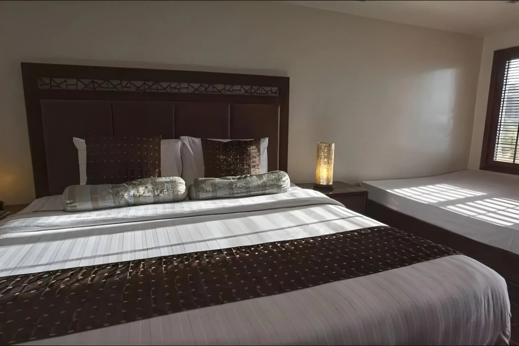 Canyon Cove Resort