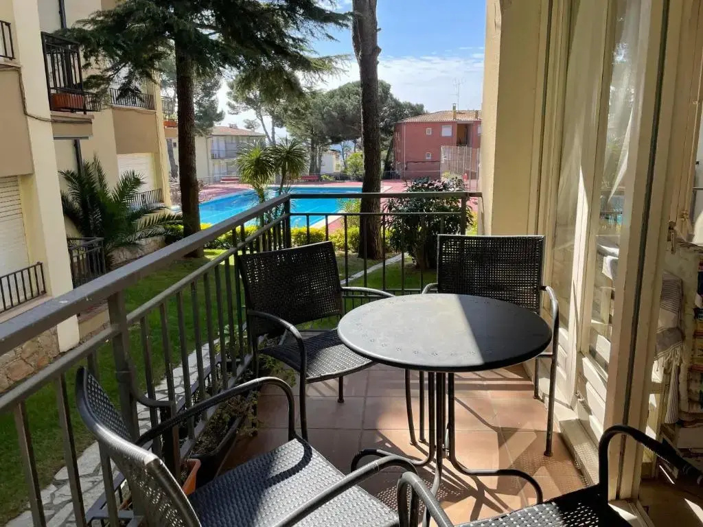 AJ-26 CALELLA DE PALAFRUGELL 6 Pax