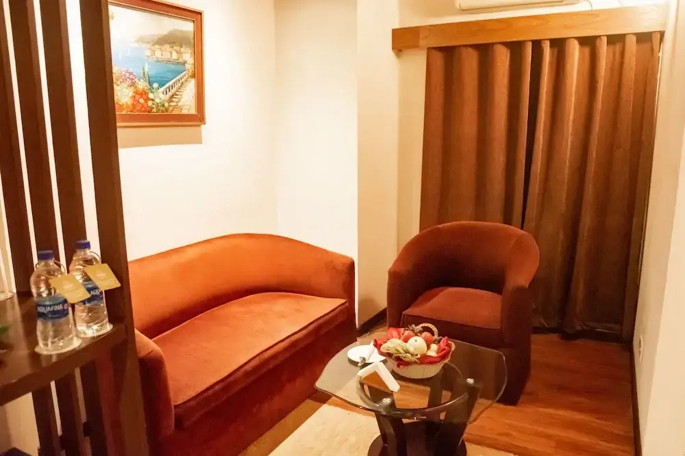 Grand Oriental Hotel - Chambres