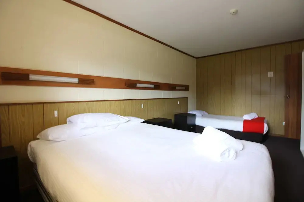2 Bedrooms Standard Sextuple room