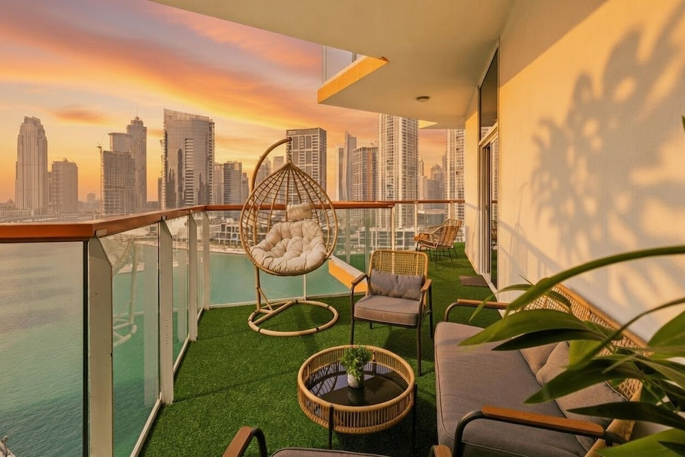 2BR Premium Canal & Burj Khalifa View