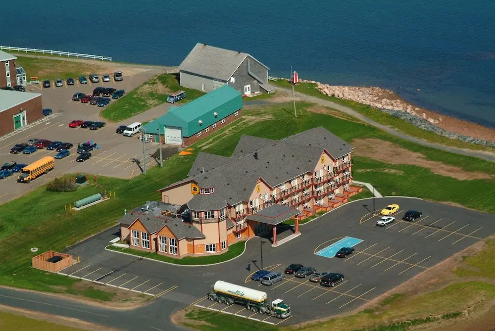 Super 8 Caraquet - фото 15