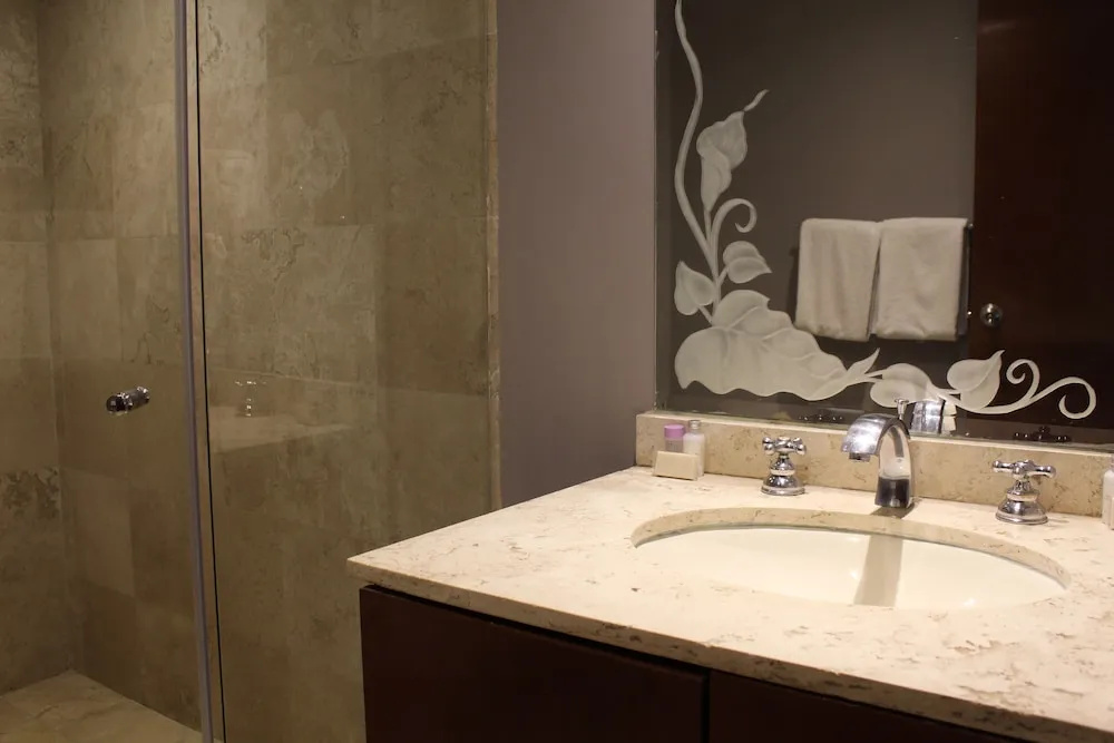Residence L'heritage Hipólito Taine by Bluebay - Chambres