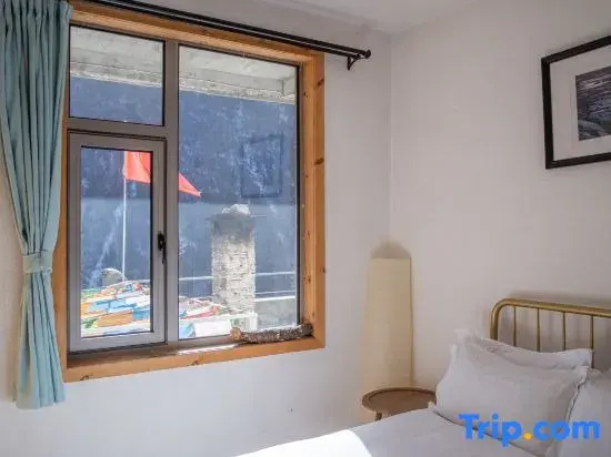 Standard Double room with view (full double bed)