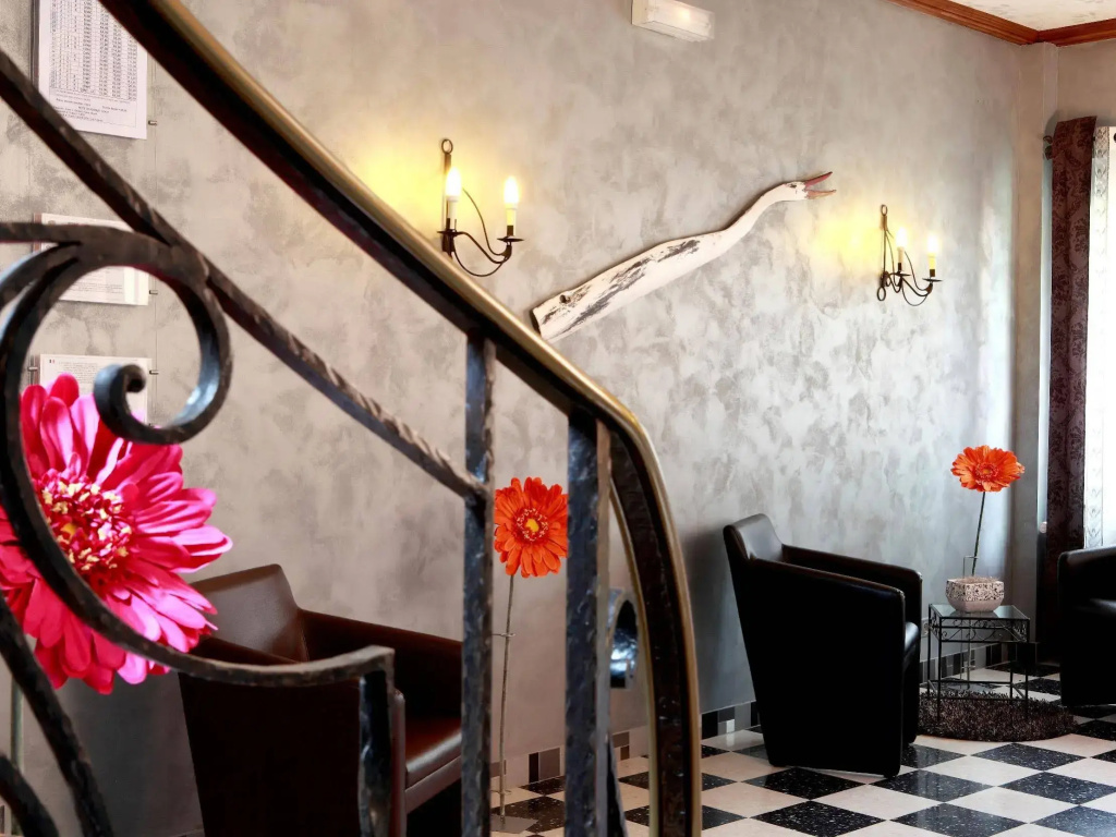Hotel photo 11
