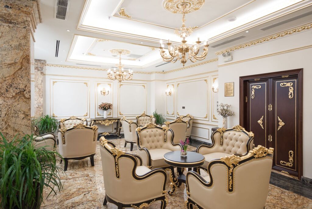 Monarque Hotel Danang