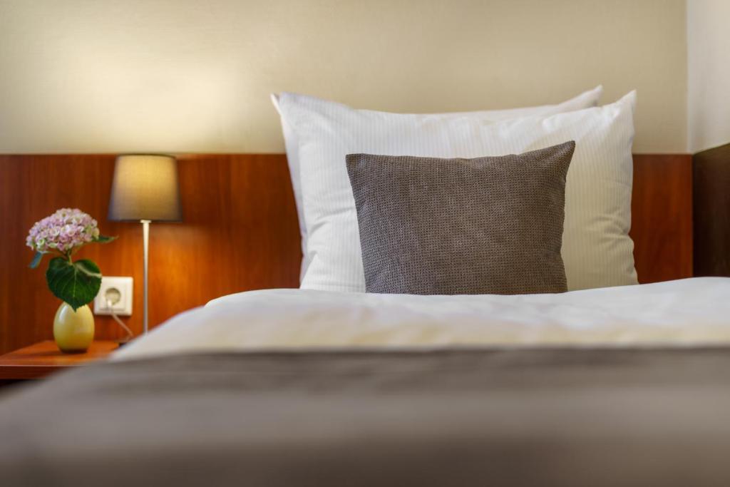 Одноместный номер Economy в Hotel Kronprinz Hamburg