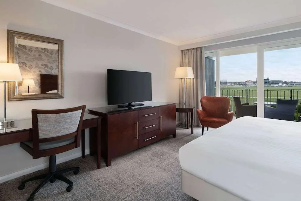York Marriott Hotel — 3
