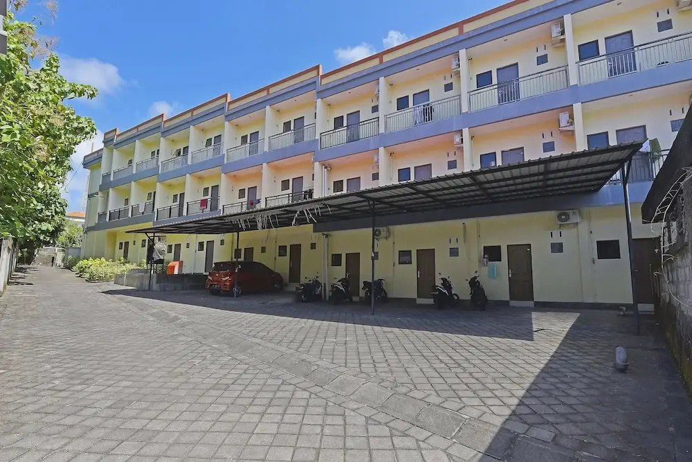 OYO Life 90675 Ld Residence