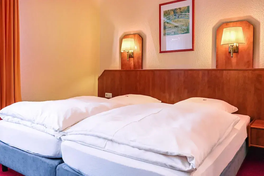 Double room (twin beds)