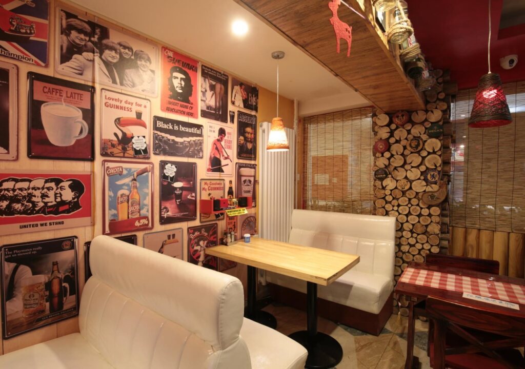 Beijing Drum Tower Youth Hostel by null