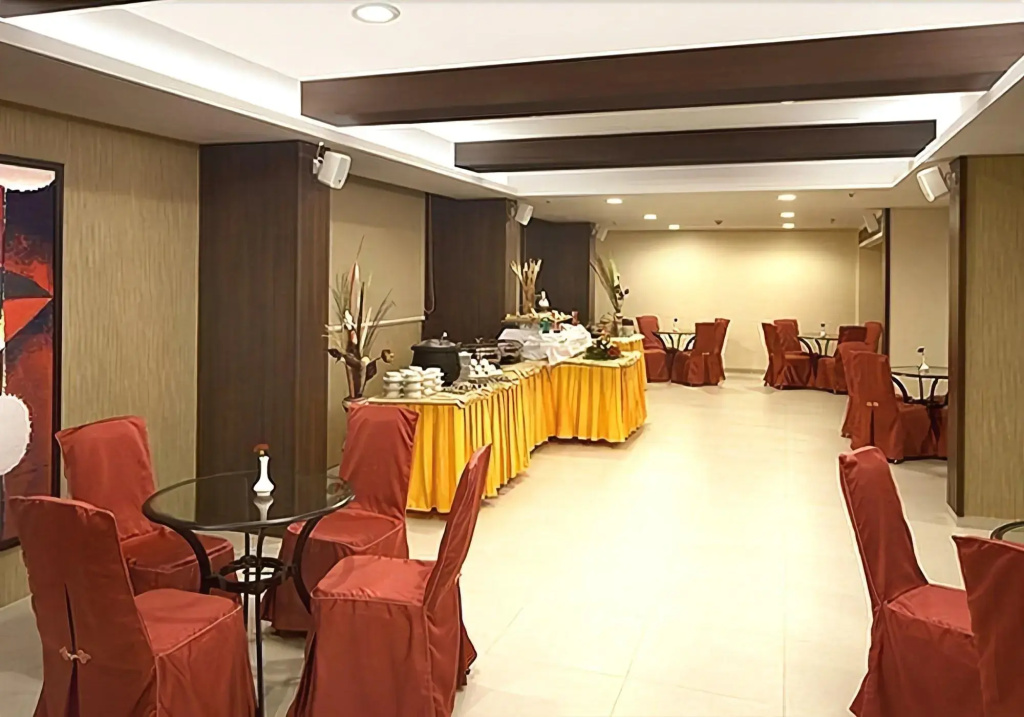 Hotel photo 12