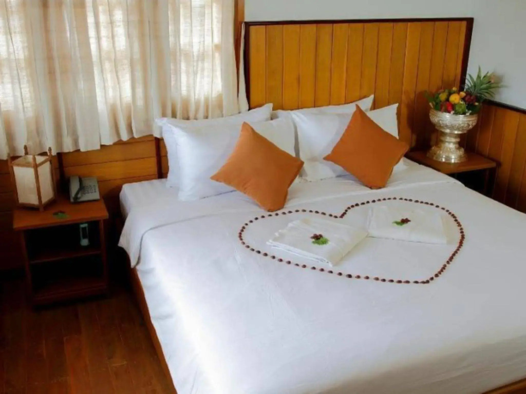 Inle Lotus Hotel — фото