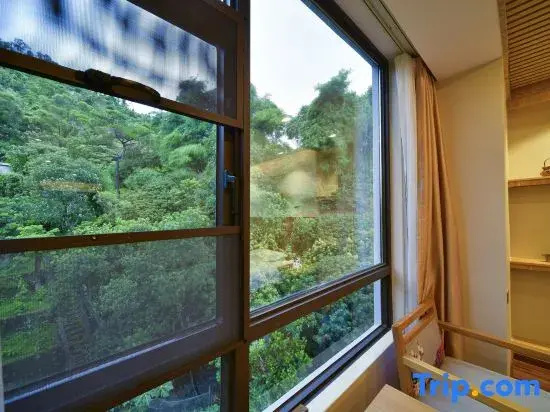 Standard Double room with mountain view (full double bed)