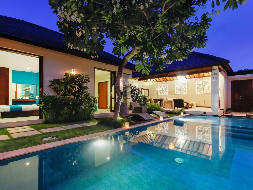 2 Bedrooms Villa